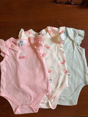 wonder nation Pink Cherry Ruffle Sleeve Bodysuit Trio with Mint and Cream Tops
